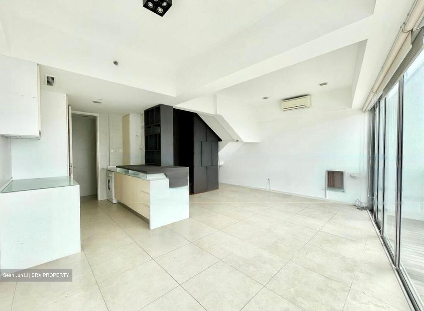 Southbank (D7), Office #490443411
